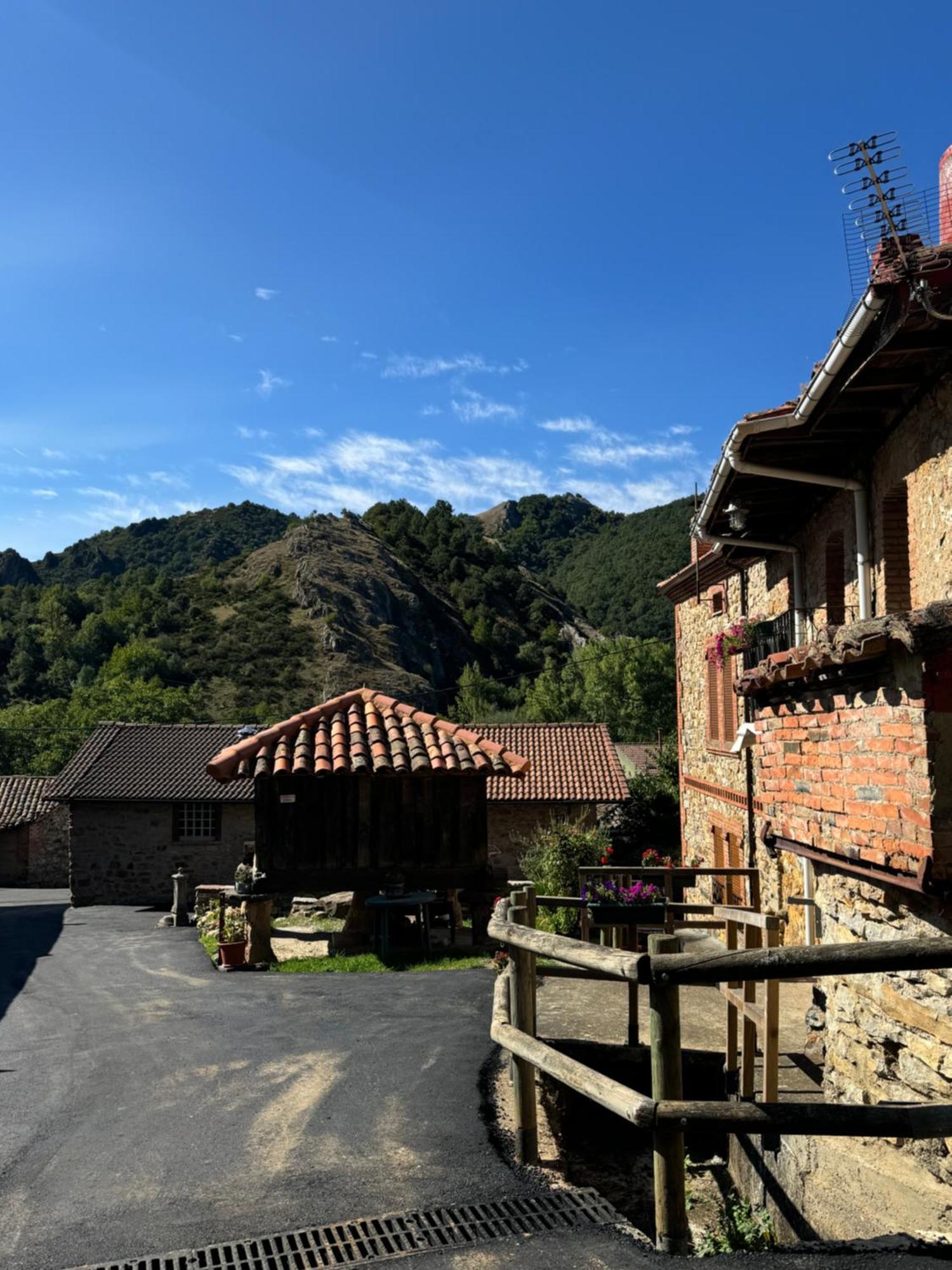El Hotel De Verdiago Eksteriør billede